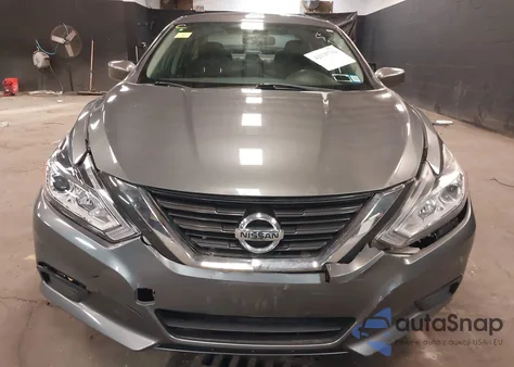 2017 Nissan Altima 2.5 S z USA, uszkodzony, nr VIN 1N4AL3AP8HC235609